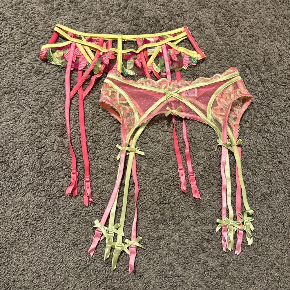 NWOT for love and lemons 🍋 Garter